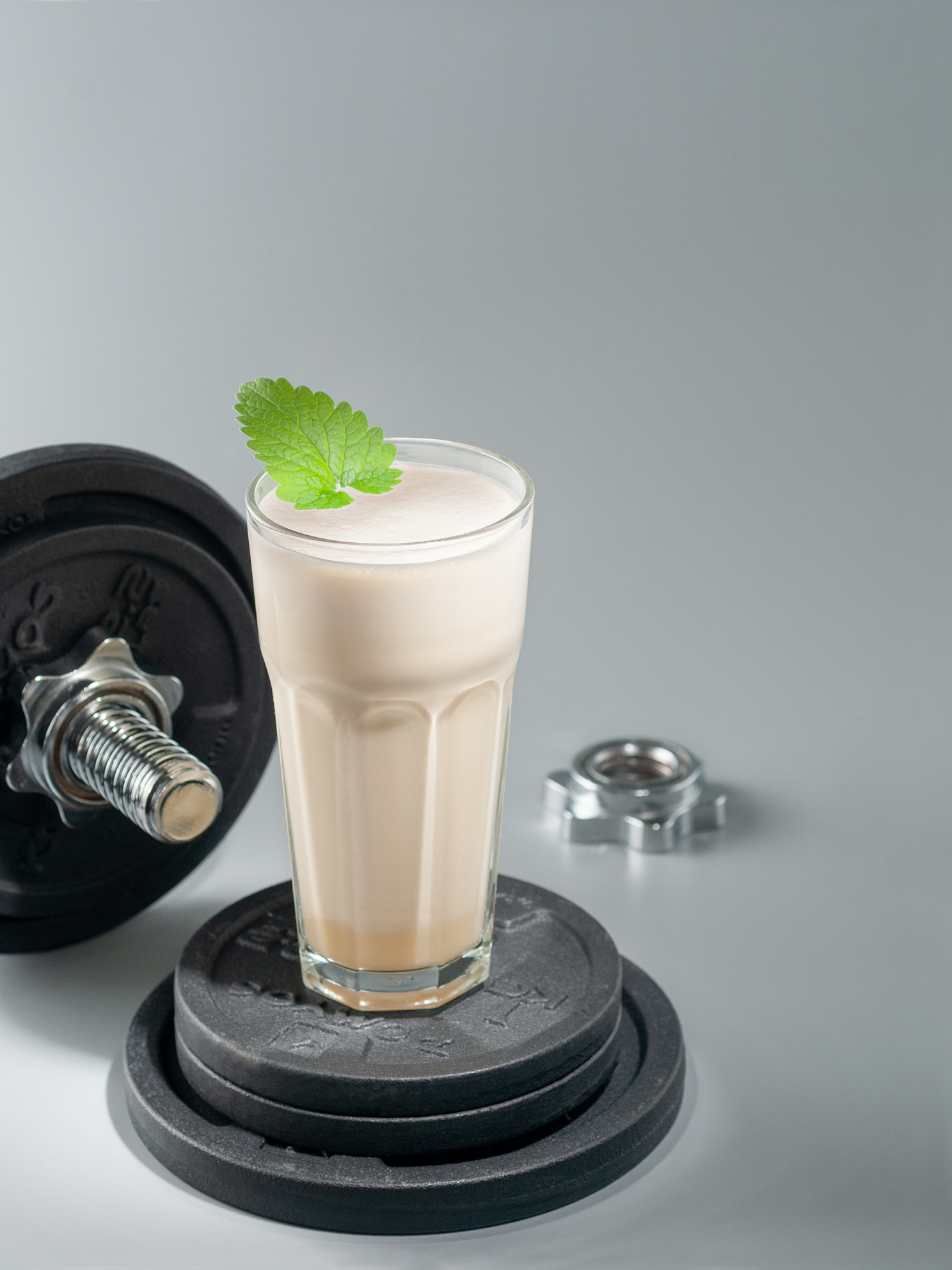 картинка Сывороточный протеин FitnessBoss, вкус "Клубника и банан" 